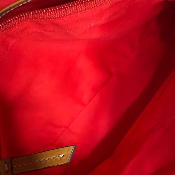 Dooney & Bourke snake nwot east west slouch set - Picture 6 of 10